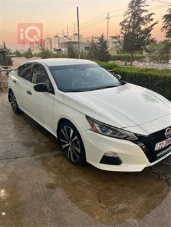 نيسان ألتيما